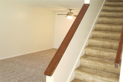 House in Tampa, Florida 3 bedrooms, 130.71 sq.m. № 2277268 - photo 3