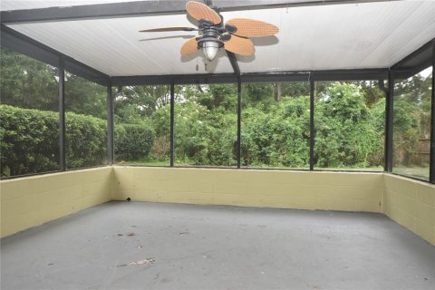 House in Tampa, Florida 3 bedrooms, 130.71 sq.m. № 2277268 - photo 8