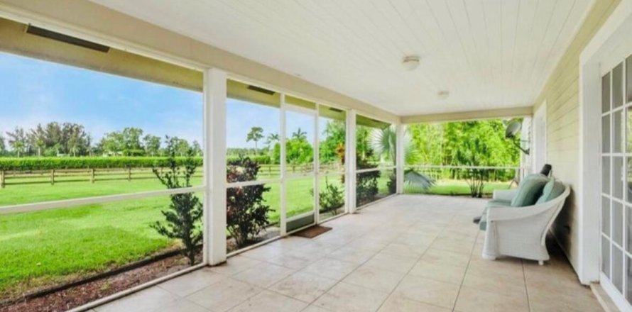Villa ou maison à Wellington, Floride 6 chambres, 387.03 m2 № 1077407