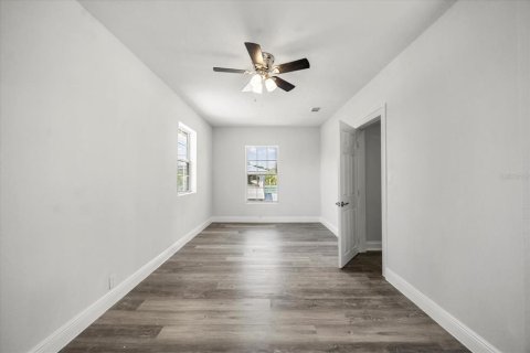 Casa en alquiler en Melbourne, Florida, 4 dormitorios, 226.59 m2 № 1913936 - foto 19