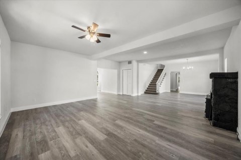 Casa en alquiler en Melbourne, Florida, 4 dormitorios, 226.59 m2 № 1913936 - foto 8