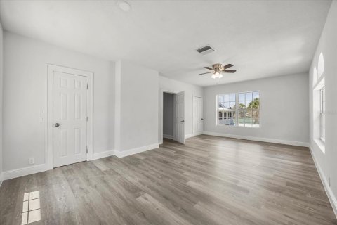 Casa en alquiler en Melbourne, Florida, 4 dormitorios, 226.59 m2 № 1913936 - foto 25