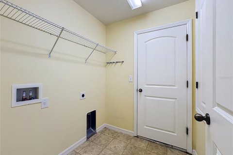 House in Wimauma, Florida 3 bedrooms, 141.58 sq.m. № 2231449 - photo 25