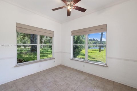 House in Vero Beach, Florida 4 bedrooms, 307.41 sq.m. № 1891040 - photo 28