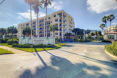 Copropriété à vendre à New Smyrna Beach, Floride: 3 chambres, 157.75 m2 № 1852932 - photo 30