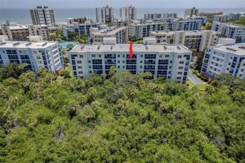 Copropriété à vendre à New Smyrna Beach, Floride: 3 chambres, 157.75 m2 № 1852932 - photo 28