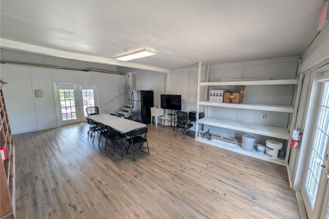 Commercial property in Mulberry, Florida 197.7 sq.m. № 2418782 - photo 10