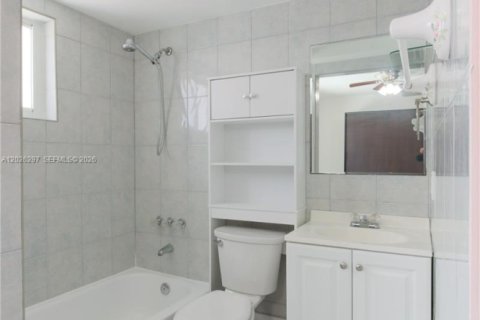 Casa en venta en Sweetwater, Florida, 3 dormitorios, 129.32 m2 № 2178206 - foto 23
