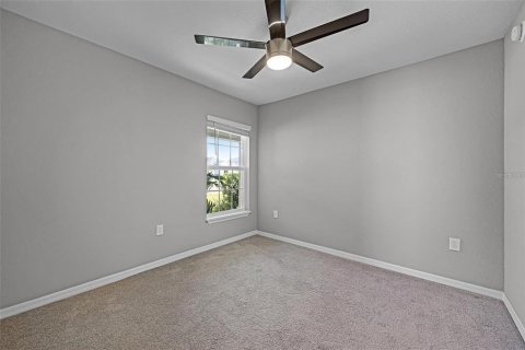 Casa en alquiler en Haines City, Florida, 3 dormitorios, 140.19 m2 № 1910281 - foto 8