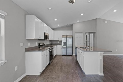 Casa en alquiler en Haines City, Florida, 3 dormitorios, 140.19 m2 № 1910281 - foto 6