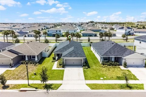 Casa en alquiler en Haines City, Florida, 3 dormitorios, 140.19 m2 № 1910281 - foto 14