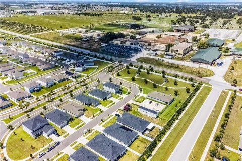 Casa en alquiler en Haines City, Florida, 3 dormitorios, 140.19 m2 № 1910281 - foto 13
