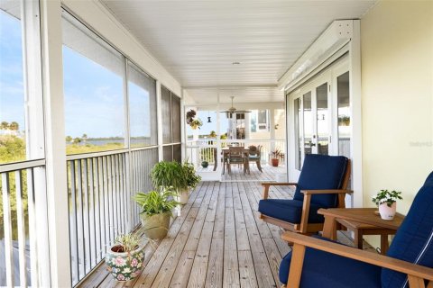 House in Sebastian, Florida 5 bedrooms, 195.84 sq.m. № 1346390 - photo 25