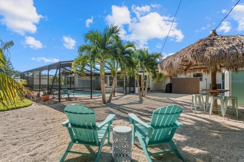 House in Bradenton, Florida 4 bedrooms, 176.61 sq.m. № 2396246