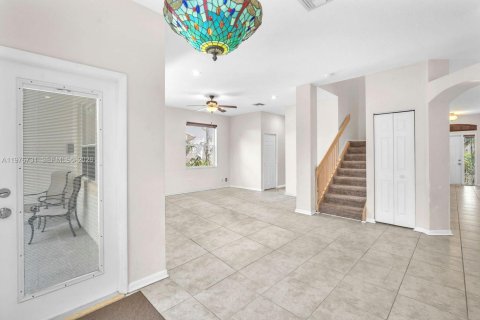 Купить виллу или дом в Купер-Сити, Флорида 4 спальни, 248.05м2, № 2043441 - фото 17