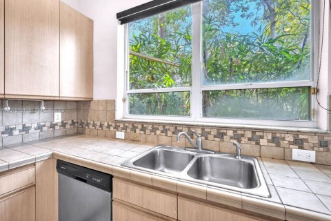 Купить виллу или дом в Купер-Сити, Флорида 4 спальни, 248.05м2, № 2043441 - фото 13