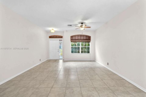 Купить виллу или дом в Купер-Сити, Флорида 4 спальни, 248.05м2, № 2043441 - фото 6