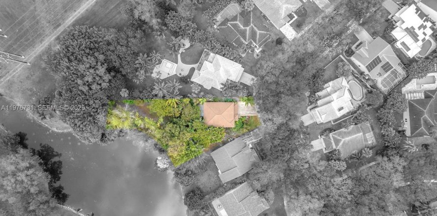 Дом в Купер-Сити, Флорида 4 спальни, 248.05м2 № 2043441