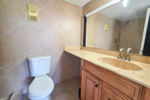 Купить кондоминиум в Лодерхилл, Флорида 4 комнаты, 73.95м2, № 2083069 - фото 14