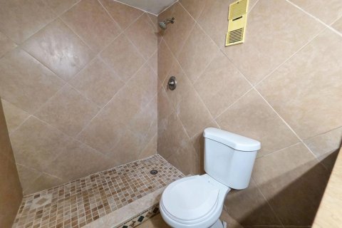 Купить кондоминиум в Лодерхилл, Флорида 4 комнаты, 73.95м2, № 2083069 - фото 13