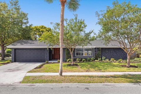 Villa ou maison à vendre à Fern Park, Floride: 4 chambres, 168.52 m2 № 1912528 - photo 1