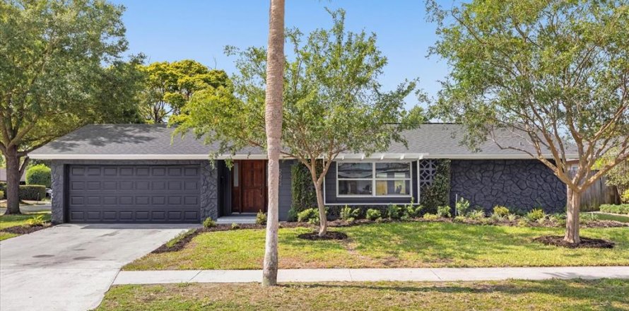 Villa ou maison à Fern Park, Floride 4 chambres, 168.52 m2 № 1912528