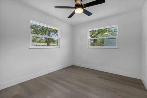 Villa ou maison à vendre à Fern Park, Floride: 4 chambres, 168.52 m2 № 1912528 - photo 18