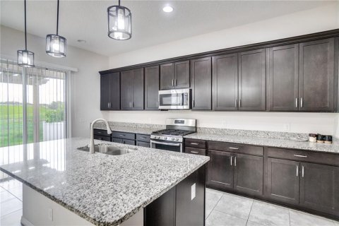 Villa ou maison à vendre à Apopka, Floride: 3 chambres, 216.83 m2 № 2419230 - photo 10