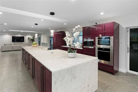 Купить виллу или дом в Холливуд, Флорида 4 спальни, 378.86м2, № 1977499 - фото 3