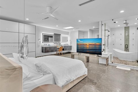 Купить виллу или дом в Холливуд, Флорида 4 спальни, 378.86м2, № 1977499 - фото 21