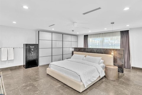 Купить виллу или дом в Холливуд, Флорида 4 спальни, 378.86м2, № 1977499 - фото 6