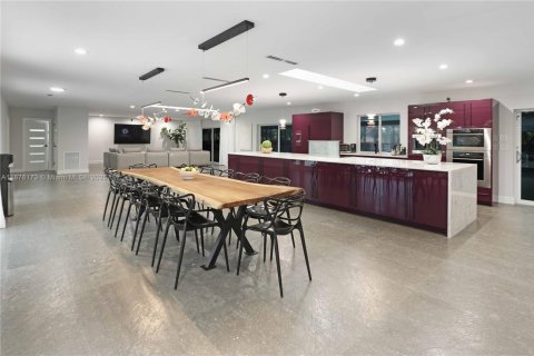 Купить виллу или дом в Холливуд, Флорида 4 спальни, 378.86м2, № 1977499 - фото 13