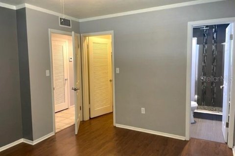 Villa ou maison à louer à Sarasota, Floride: 3 chambres, 119.38 m2 № 1825166 - photo 13