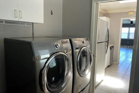 Villa ou maison à louer à Sarasota, Floride: 3 chambres, 119.38 m2 № 1825166 - photo 7