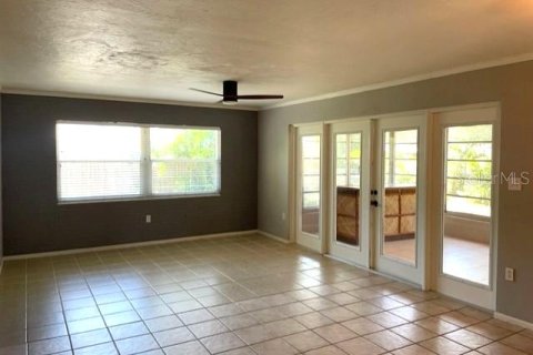 Villa ou maison à louer à Sarasota, Floride: 3 chambres, 119.38 m2 № 1825166 - photo 3