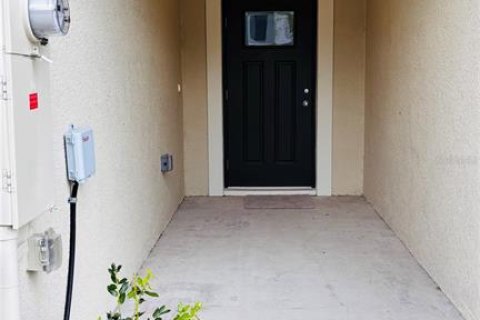 Adosado en alquiler en Zephyrhills, Florida, 3 dormitorios, 151.8 m2 № 1913702 - foto 4