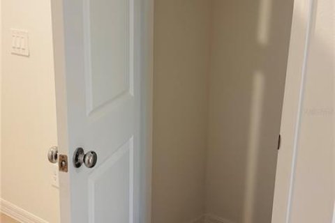 Adosado en alquiler en Zephyrhills, Florida, 3 dormitorios, 151.8 m2 № 1913702 - foto 10