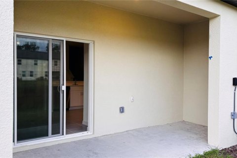 Adosado en alquiler en Zephyrhills, Florida, 3 dormitorios, 151.8 m2 № 1913702 - foto 8