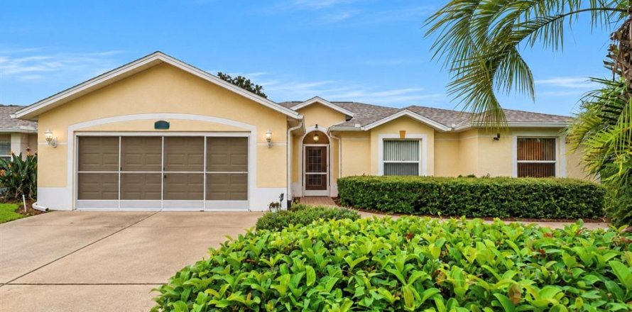 Villa ou maison à San Antonio, Floride 3 chambres, 171.03 m2 № 2419752