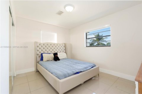 Villa ou maison à vendre à Miami Gardens, Floride: 3 chambres, 86.96 m2 № 1997423 - photo 10