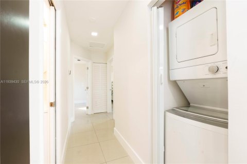 Villa ou maison à vendre à Miami Gardens, Floride: 3 chambres, 86.96 m2 № 1997423 - photo 7