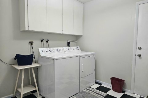Купить виллу или дом в Брейдентон, Флорида 10 комнат, 164.99м2, № 1812601 - фото 26