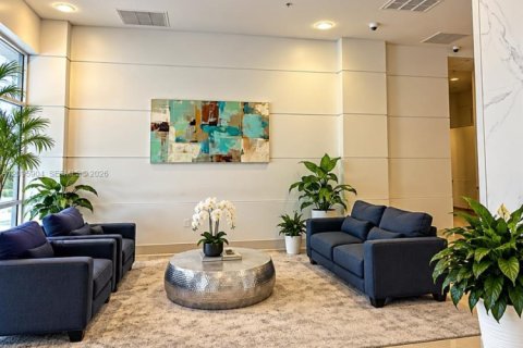 Condo in Sunny Isles Beach, Florida, 1 bedroom  № 2392965 - photo 14