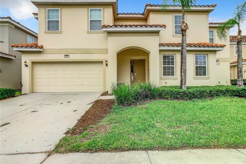 House in Davenport, Florida 11 bedrooms, 462 sq.m. № 2107421 - photo 2