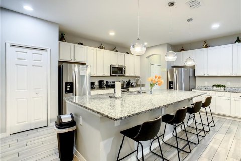 House in Davenport, Florida 11 bedrooms, 462 sq.m. № 2107421 - photo 13