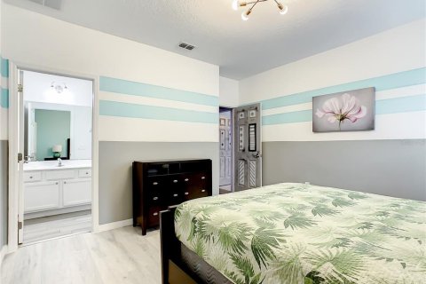 House in Davenport, Florida 11 bedrooms, 462 sq.m. № 2107421 - photo 25
