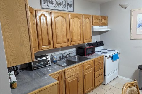 Commercial property in Nokomis, Florida 4 bedrooms, 274.06 sq.m. № 1894420 - photo 13
