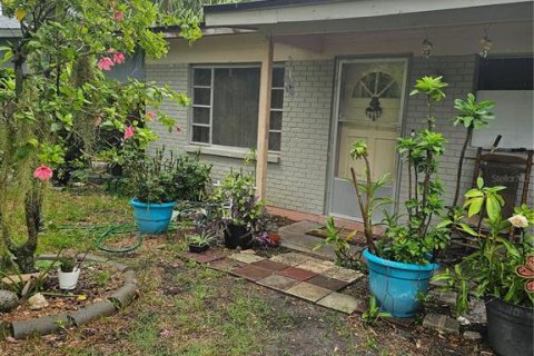 Villa ou maison à vendre à Tampa, Floride: 2 chambres, 75.81 m2 № 1894102 - photo 2