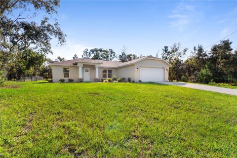 House in Dunnellon, Florida 3 bedrooms, 147.44 sq.m. № 2403716 - photo 3