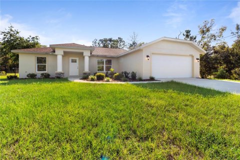 House in Dunnellon, Florida 3 bedrooms, 147.44 sq.m. № 2403716